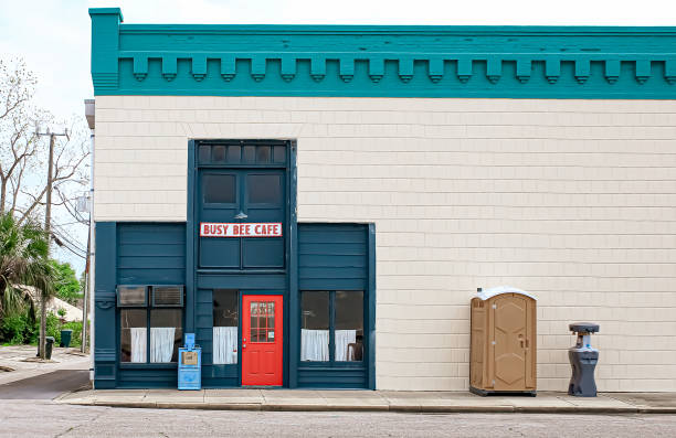 Best Portable bathroom rental  in Aiea, HI